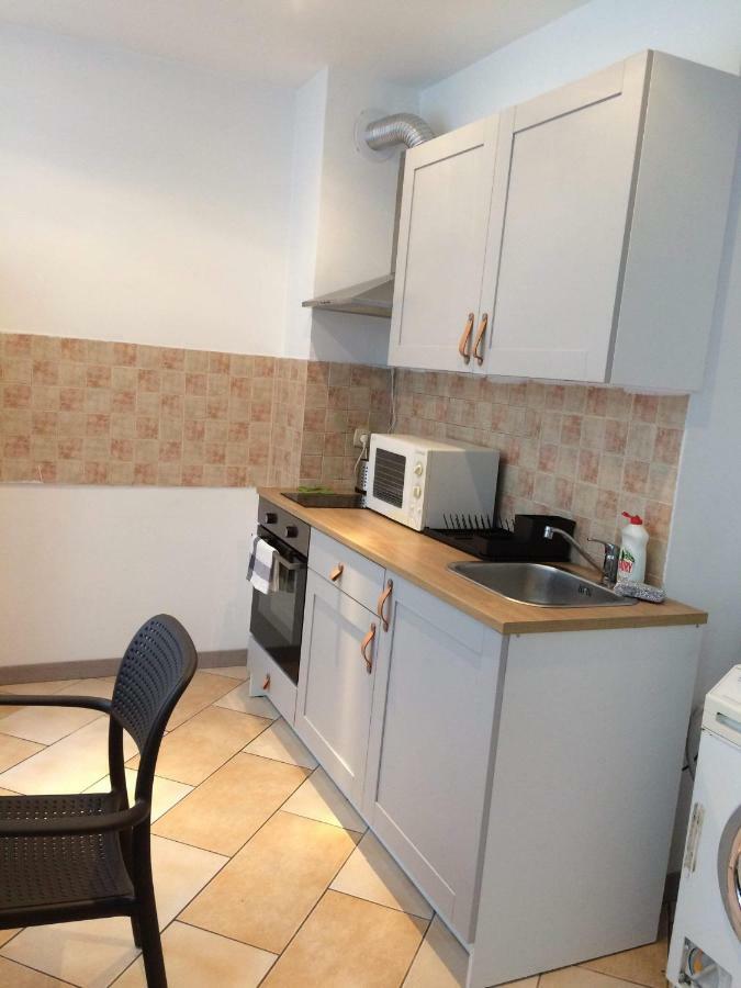 Apartament nad Stonehenge Appartement Dąbrowa Górnicza Buitenkant foto