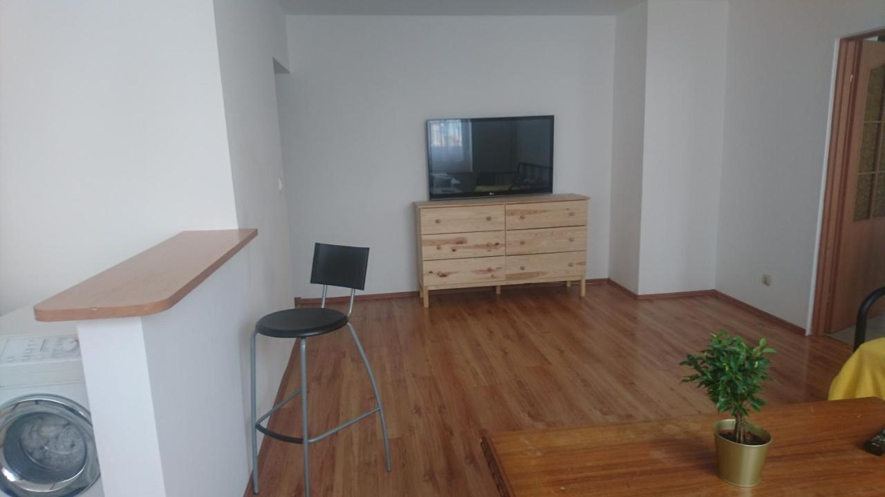 Apartament nad Stonehenge Appartement Dąbrowa Górnicza Buitenkant foto